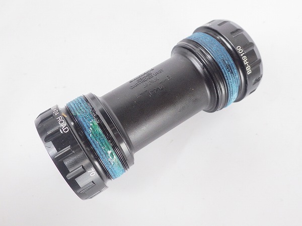 ボトムブラケット　BB-R9100　DURA-ACE　ブラック　ITA/70mm