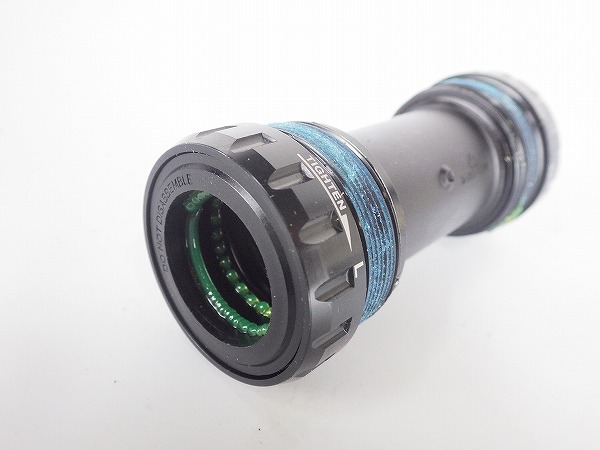 ボトムブラケット　BB-R9100　DURA-ACE　ブラック　ITA/70mm