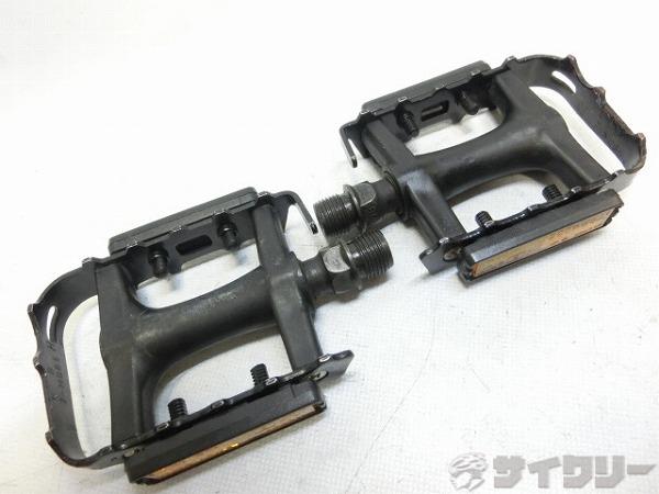 フラットペダル M085