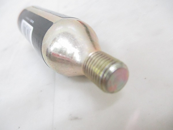 CO2ボンベ ねじ切り 