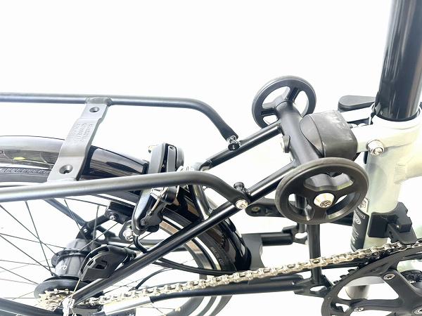 P LINE EXPLORE LOW With Rack