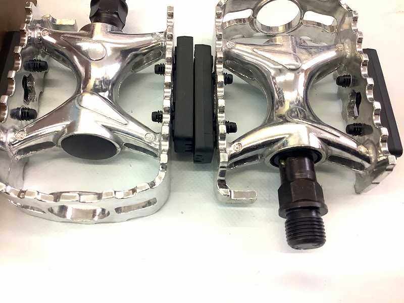 フラットペダル LU-A9