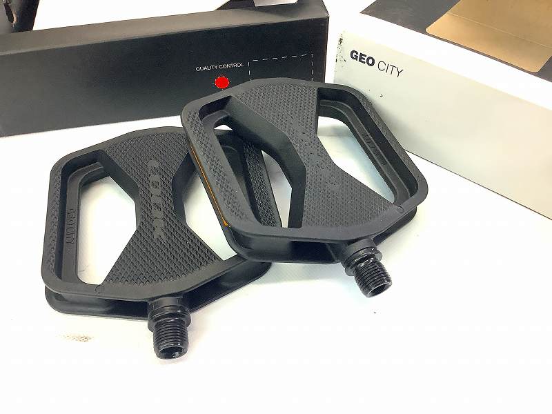 フラットペダル GEO CITY ブラック