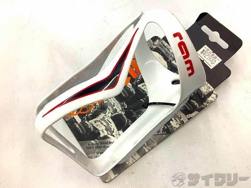 カーボンボトルケージ RAM ホワイト