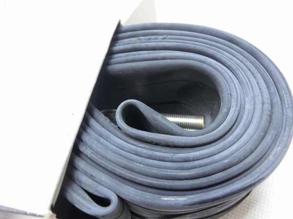 チューブ 24×1.50-2.40 仏式40mm