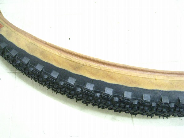 グラベルタイヤ RADDLER TCS 700×40c