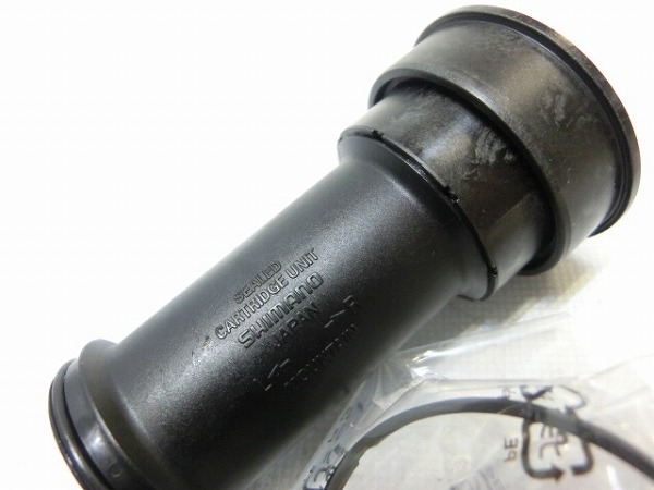 圧入ボトムブラケット XTR SM-BB94　41a 