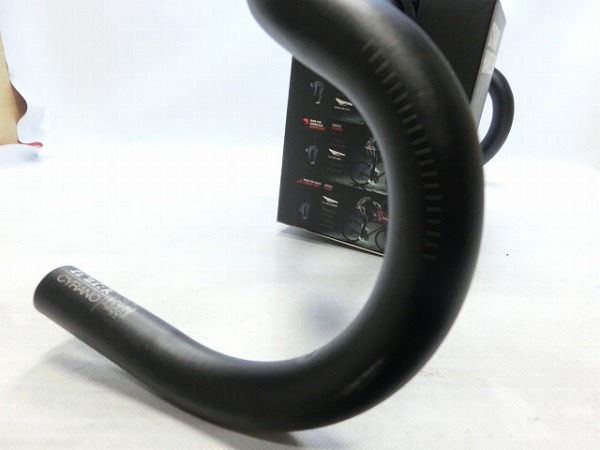 ドロップハンドル CYRANO R3 Snake 440mm/φ31.8mm
