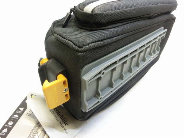 リアキャリアバッグ RX Trunk Bag EX ※チャック取手破損