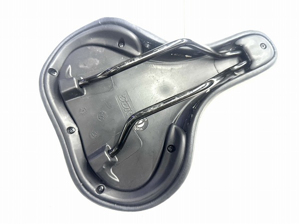 サドル スチールレール ブラック