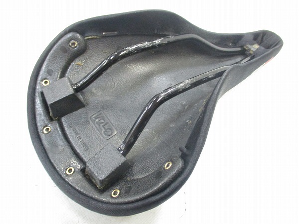 ゲル入りサドル GelTech ブラック