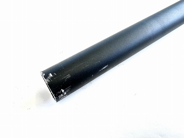 フラットバーハンドル RAMPANT 約515mm（実測）/25.4mm カットあり