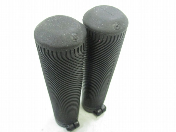 グリップ GRIPS LOCK-ON