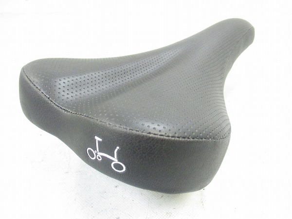 純正サドル