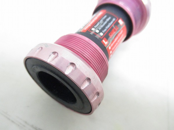 ボトムブラケット EX-TYPE JIS 68mm ピンク