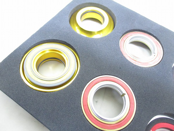 ボトムブラケット BB30RTBT Gold