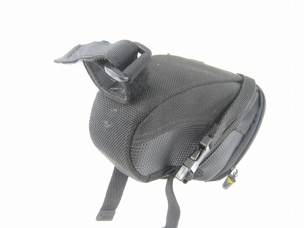 サドルバッグ エアロウェッジ Mサイズ ストラップマウント