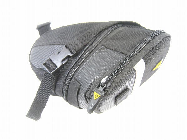 サドルバッグ エアロウェッジ Mサイズ ストラップマウント