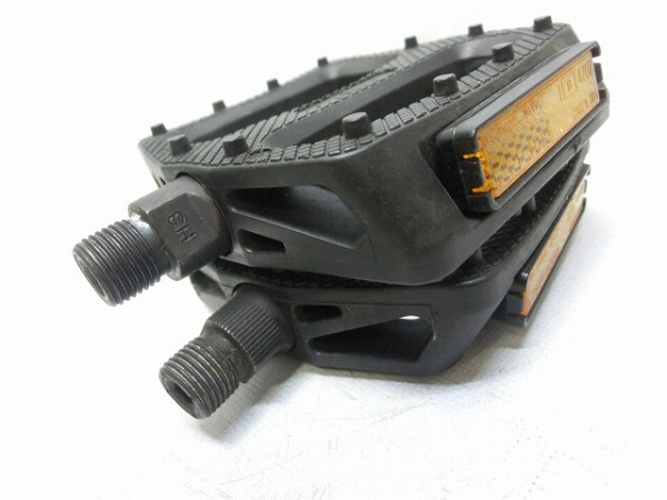 フラットペダル