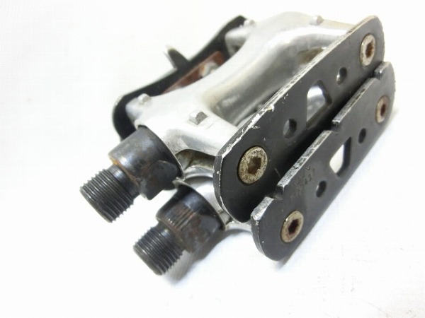 フラットペダル ブラック/シルバー