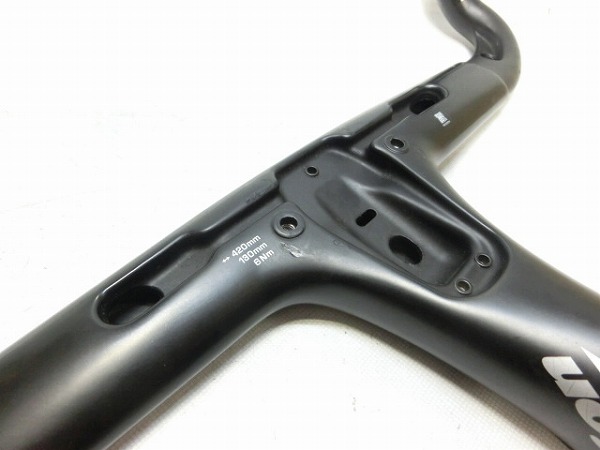 ステム一体型カーボンドロップハンドル METRON 6D 420mm