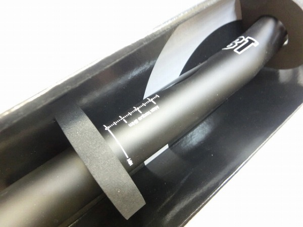 カーボンシートポスト STYLUS25 LTD φ31.6mm/280mm