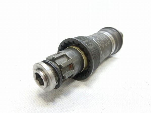 ボトムブラケット BB-ES300 JIS/68mm 121mm オクタリンク