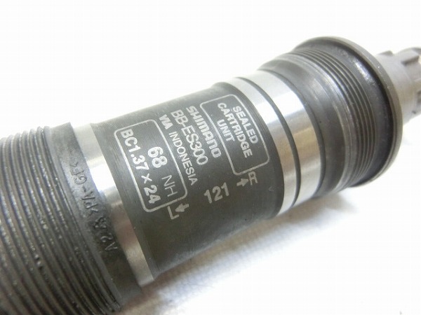 ボトムブラケット BB-ES300 JIS/68mm 121mm オクタリンク
