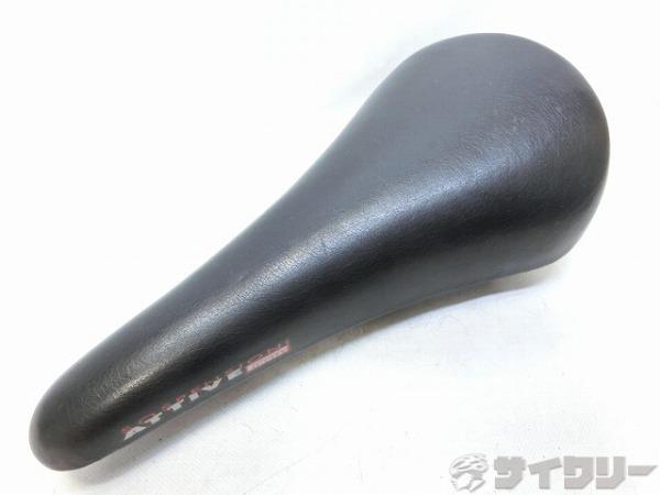 サドル SOSPENSIONI ATTIVE スチールレール ブラック