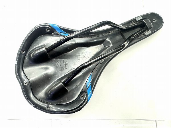 サドル メリダロゴ スチールレール