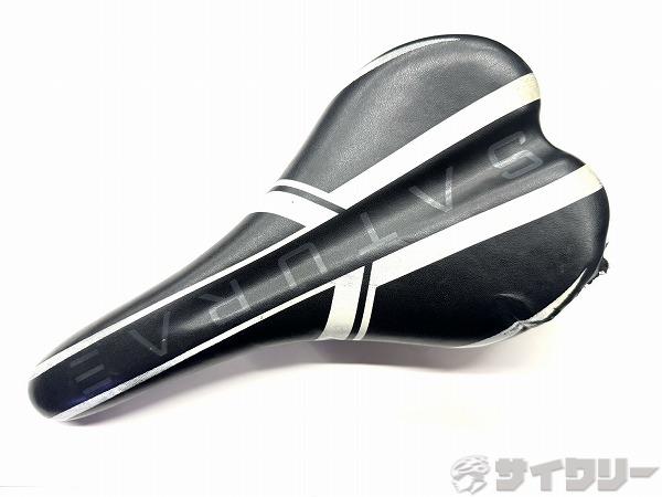 サドル SATURAE スチールレール 破れあり