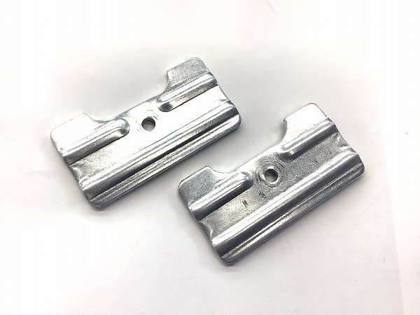 リアブレーキ台座