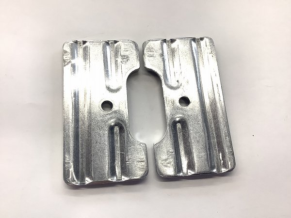 リアブレーキ台座