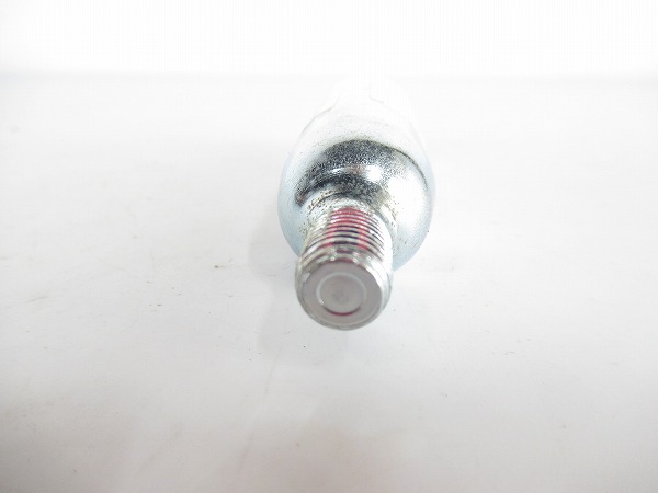 CO2ボンベ　シルバー　ねじ切りタイプ　16g