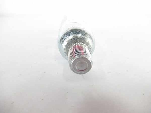CO2ボンベ　シルバー　ねじ切りタイプ　16g