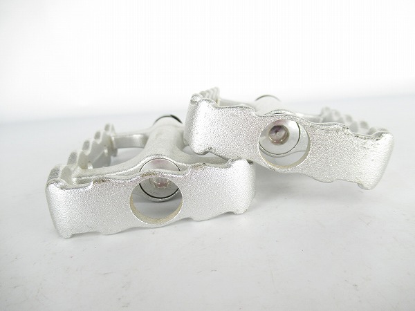 フラットペダル　シルバー