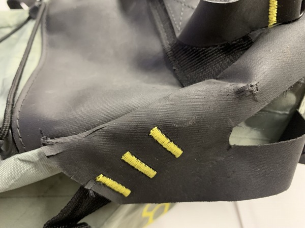 サドルバッグ ※破れ修正箇所あり