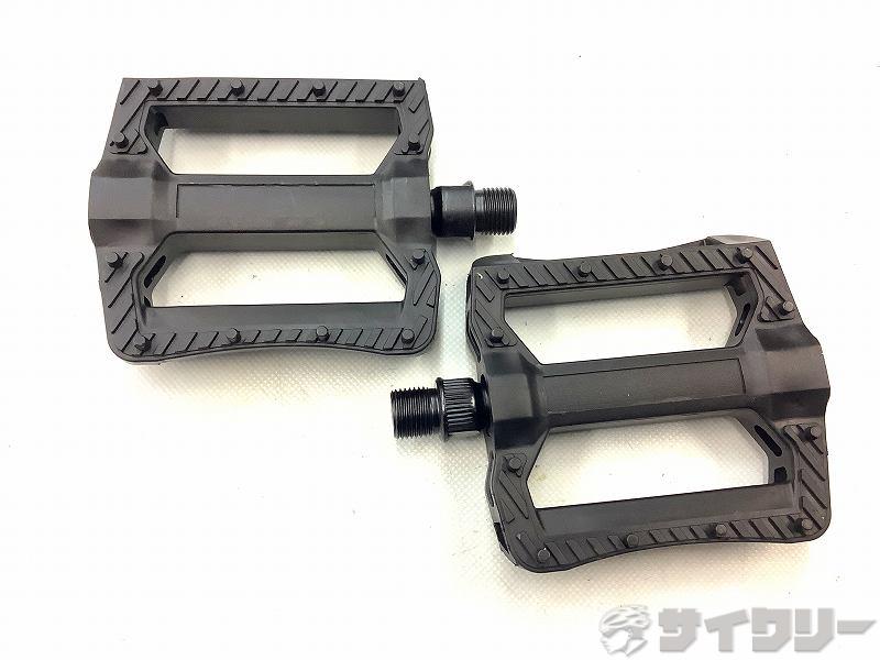 フラットペダル　樹脂