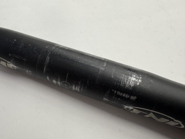 ブルホーンバーハンドル ブラック 26.0/415mm(実測) ※カットあり