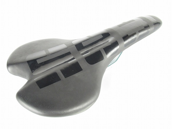 サドル ブラック　スチールレール