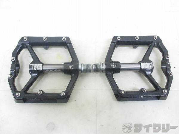 フラットペダル ブラック ※右ガタ有