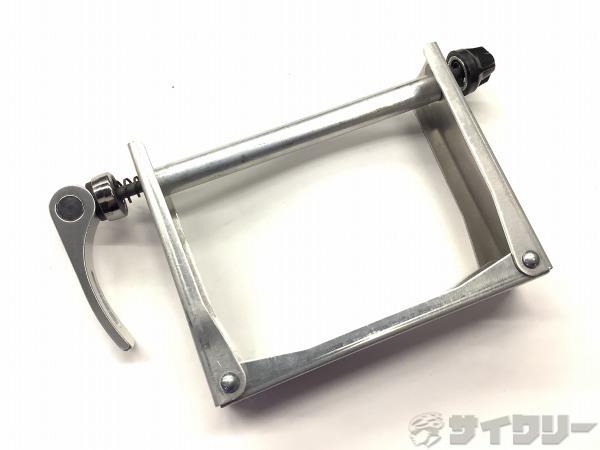 リアエンド金具