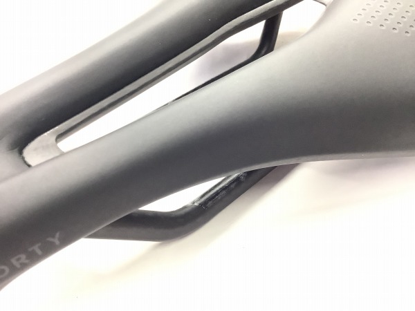 サドル PRIMAVERA SHORTY カーボンレール