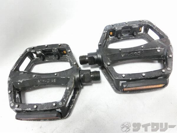 フラットペダル