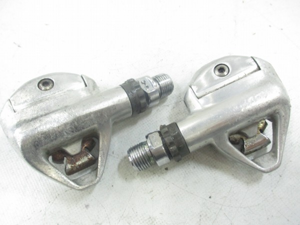 ビンディングペダル　SPD シルバー