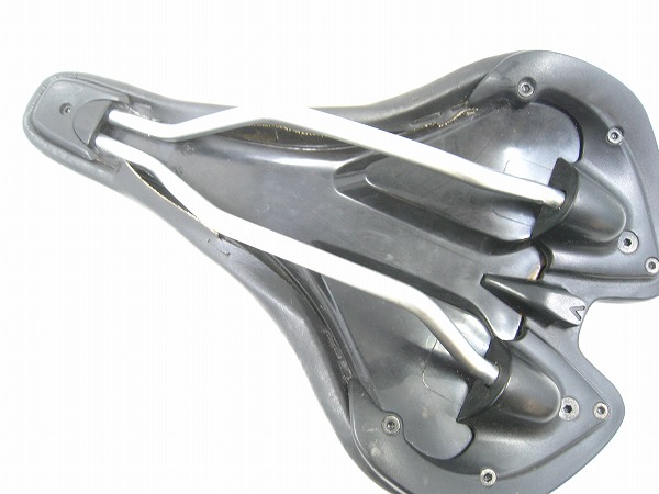 サドル ブラック スチールレール ※はがれ有り