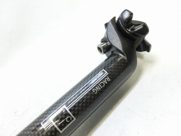 カーボンシートポスト φ27.2mm/300mm