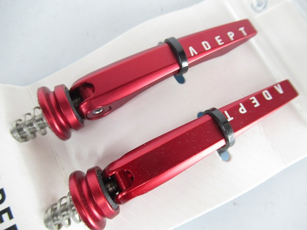 クイックレリーズ Ti QUICK RELEASE レッド　100-135mm