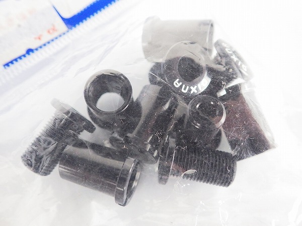 ロングチェーンリングボルト ブラック