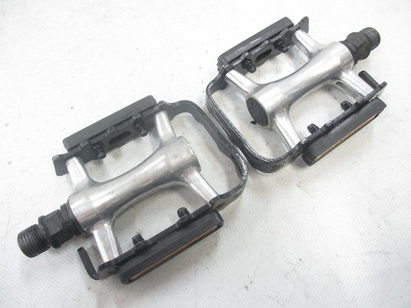 フラットペダル M-21 ブラック/シルバー